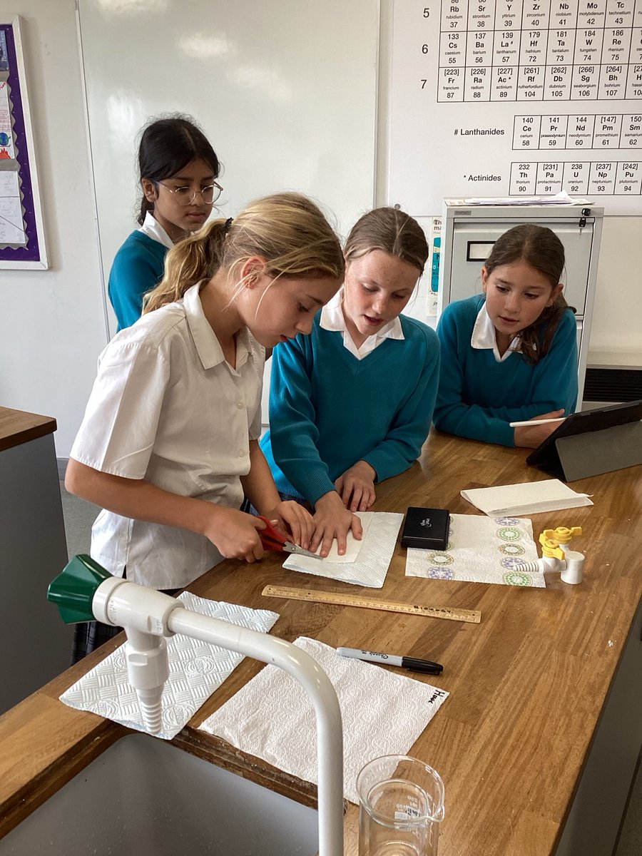 #BGSYear6 carrying out their Super Mop-It investigation on behalf of new cleaning company Wileda #BGSScience #BGSInquirers