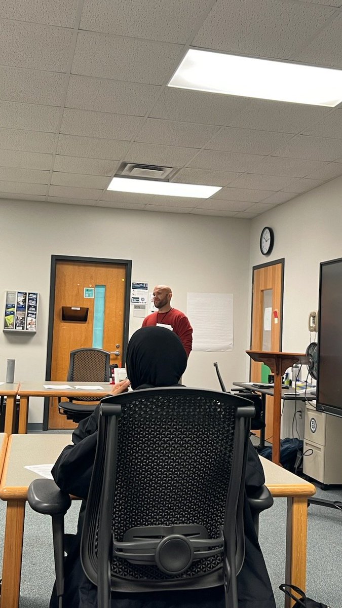 Today I had the privilege to work with 12 amazing scholars at <a href="/SRMHSpride/">SRMHS</a> to support their  #ncdpi #GovernorsSchool applications/essays! These are some bright, motivated, and talented Bulldogs! 

<a href="/WCPSS_ALS/">ALS</a> <a href="/LaKeshaSRoberts/">La' Kesha Roberts</a> <a href="/Andria_WCPSSAIG/">MizzHall</a> <a href="/missy_wakectaig/">Missy Laster, AIG</a> #nced #gifted