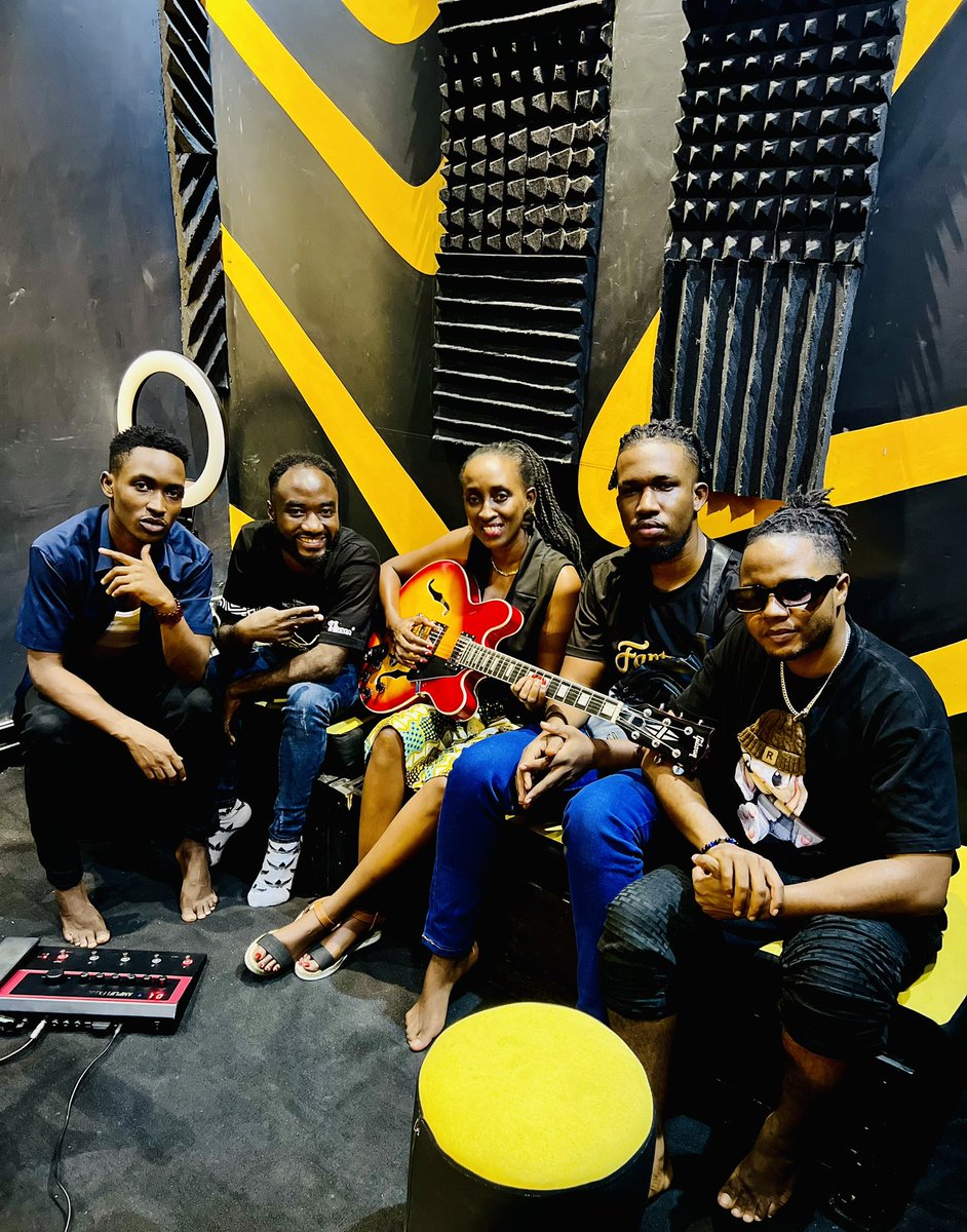 iammasterland's tweet photo. BAMBWIYE KO KURI X ABANTU BAMA BARI TAYALI. 
KANO MWAKABONYE??🔥🔥

#Getready #fyp #newsong  #Heat 
#X https://t.co/VxXDj8TyWk