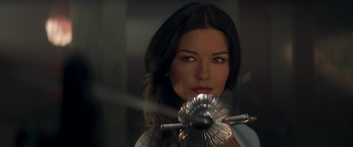 ComfyCinematic's tweet photo. @ATRightMovies No one has EVER looked better in a film than Catherine Zeta-Jones in The Mask of Zorro (1998) https://t.co/exEQM90m5u