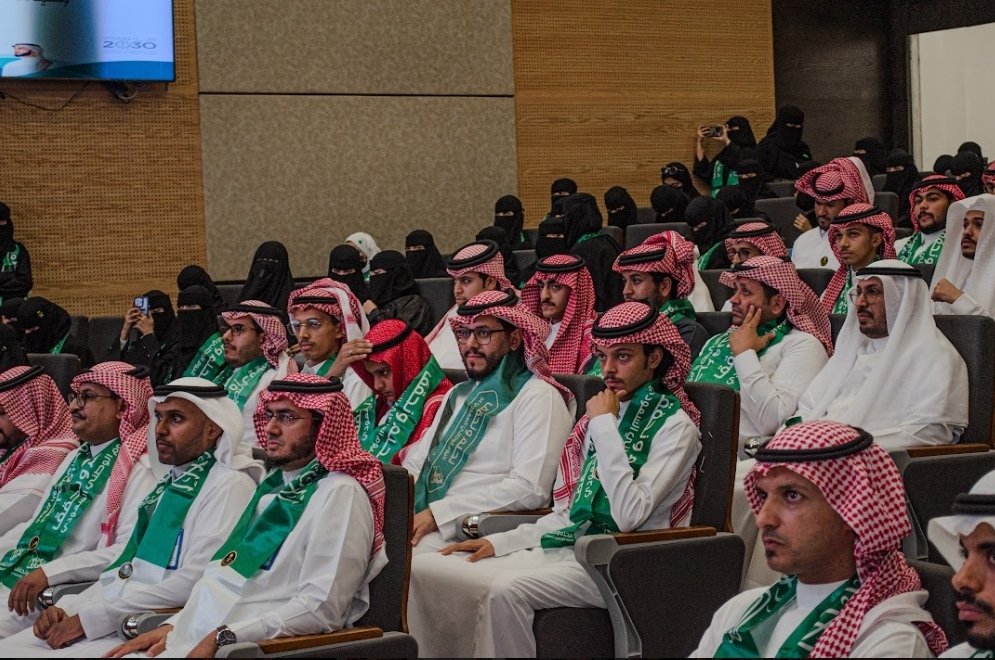 خبر|

برعاية سعادة عميد كلية الأعمال د. شفيق بن مهدي عسيري احتفل منسوبو وطلبة الكلية بمناسبة ذكرى اليوم الوطني ٩٤ وسط تفاعل وحضور كبيرين تسوده مشاعر الحب والوفاء لهذا الوطن الغالي الشامخ المهاب.
 
 #اليوم_الوطني_السعودي94 
#نحلم_ونحقق 
#جامعة_جازان