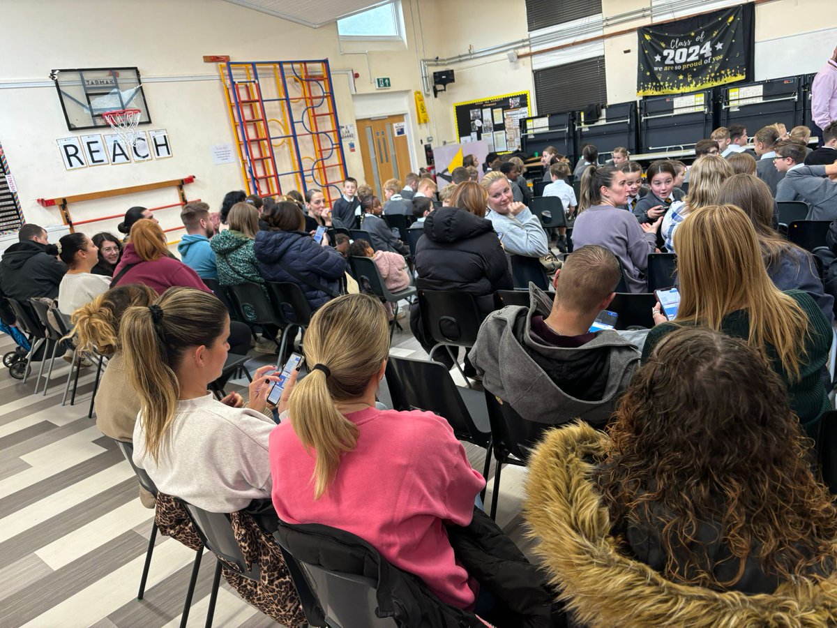 Fantastic turnout for our parent's MTC information session this morning <a href="/ArdleyHill/">Ardley Hill Academy</a> which was led brilliantly by the Year 4 team. 
Parents and carers enjoyed having a go at a practice test to see what their children are preparing for. <a href="/ChilternLT/">Chiltern Learning Trust</a> <a href="/srfox1970/">Stephen Fox</a>