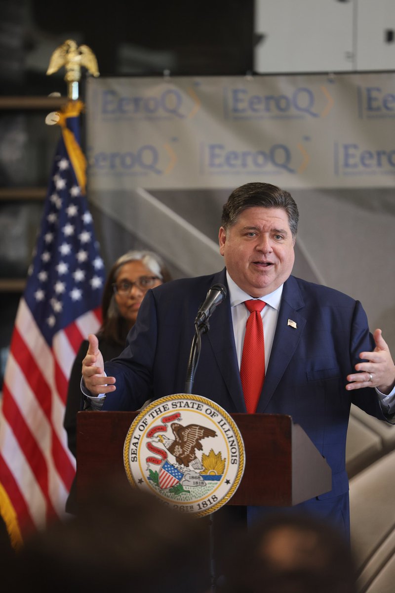 GovPritzker's tweet photo. Illinois is taking another step forward to a quantum future for our state and nation.

I'm proud to announce a new EDGE agreement with EeroQ — investing in their development and the tools needed to build a quantum computer.

New jobs, innovation, and prosperity for Illinoisans. https://t.co/CGMIG1wjRG