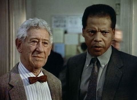 televisionaryZW's tweet photo. 11204. #Hooperman "I, Witness" - Jack Gilford is always a welcome sight, I just wish they'd have given him better dialogue in this cliched story of an old lonely man. He threatens to join the cast at the end, lets see if that's just a one episode thing. Middling episode. (C+) https://t.co/8h2BKh2Dje