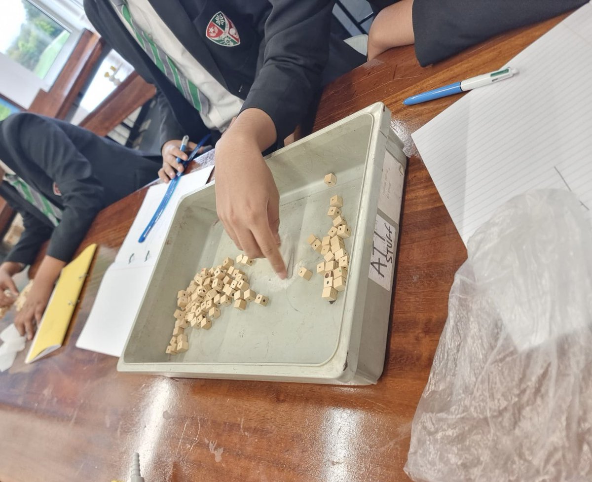 CHSBScienceDept's tweet photo. A little bit of hands on Science can help secure those abstract concepts - Half life of radioisotopes. 

P.s @art_c19 @Mrs_Kovacs_Art the grey tray belongs to us now 😈 https://t.co/gH6itsPAfS