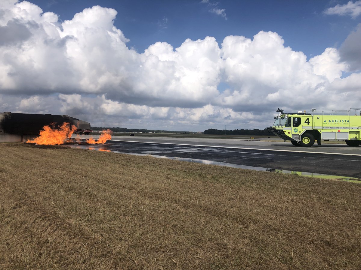 AGS_Augusta Airport tweet media