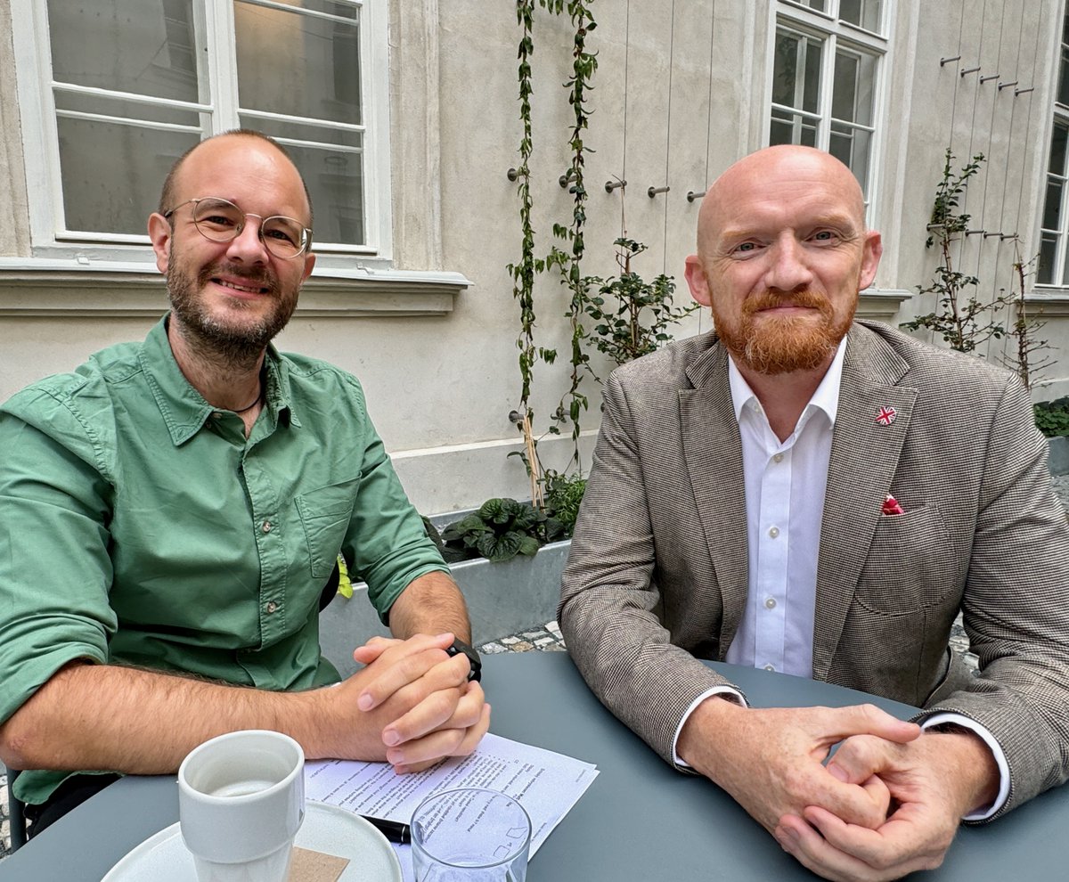 Poznáte s kým jsem měl dneska rande? 😊

Malá nápověda - na začátku jsem se musel ujistit, jak ho mám oslovovat 😃
Nápověda číslo dvě - je to super sympaťák 👍