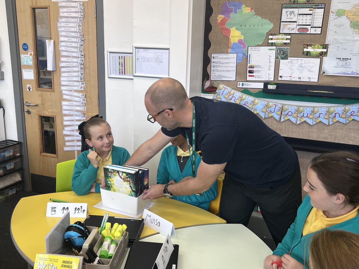 Mr Broadbent tweet media