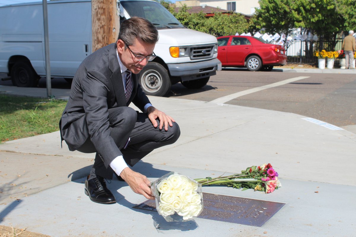 CMWhitburnD3's tweet photo. 46 years ago, our community was forever changed by the PSA Flight 182 crash. I promised a lasting memorial at Dwight & Nile, and today, that promise is fulfilled. A plaque now honors those impacted. Thank you to the families and advocates who never gave up hope. #PSAFlight182 https://t.co/kZ999e42ag
