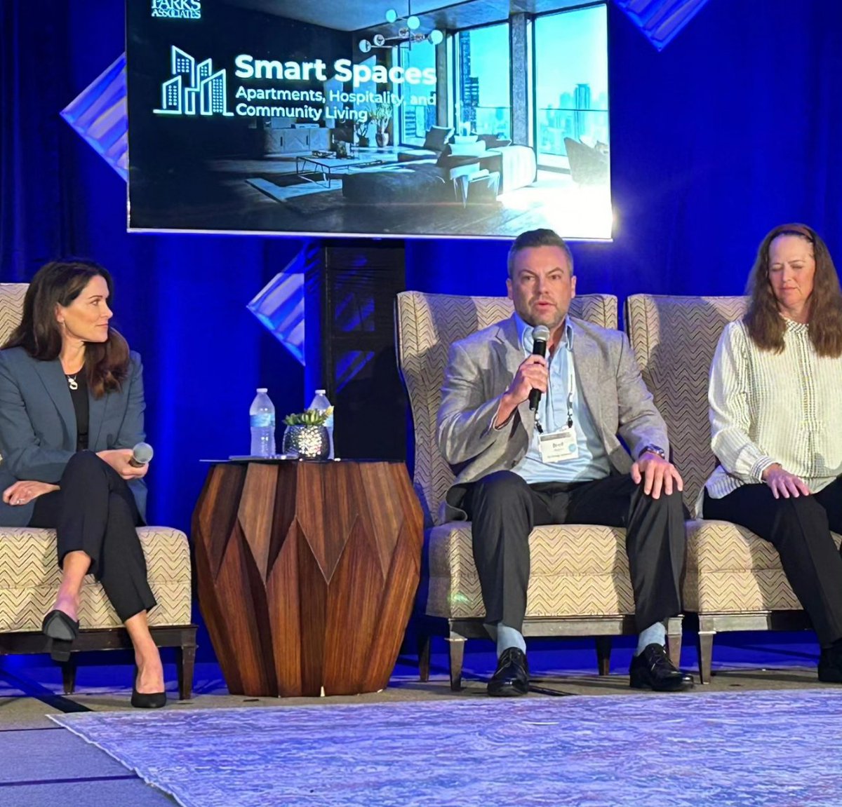brad_stutzman's tweet image. We had some great discussions on innovative ideas and the future of smart spaces. Let’s continue to make the future smarter together! #EnergyTransformation #SmartSpaces #parksassociates @ParksAssociates @O3Energy
