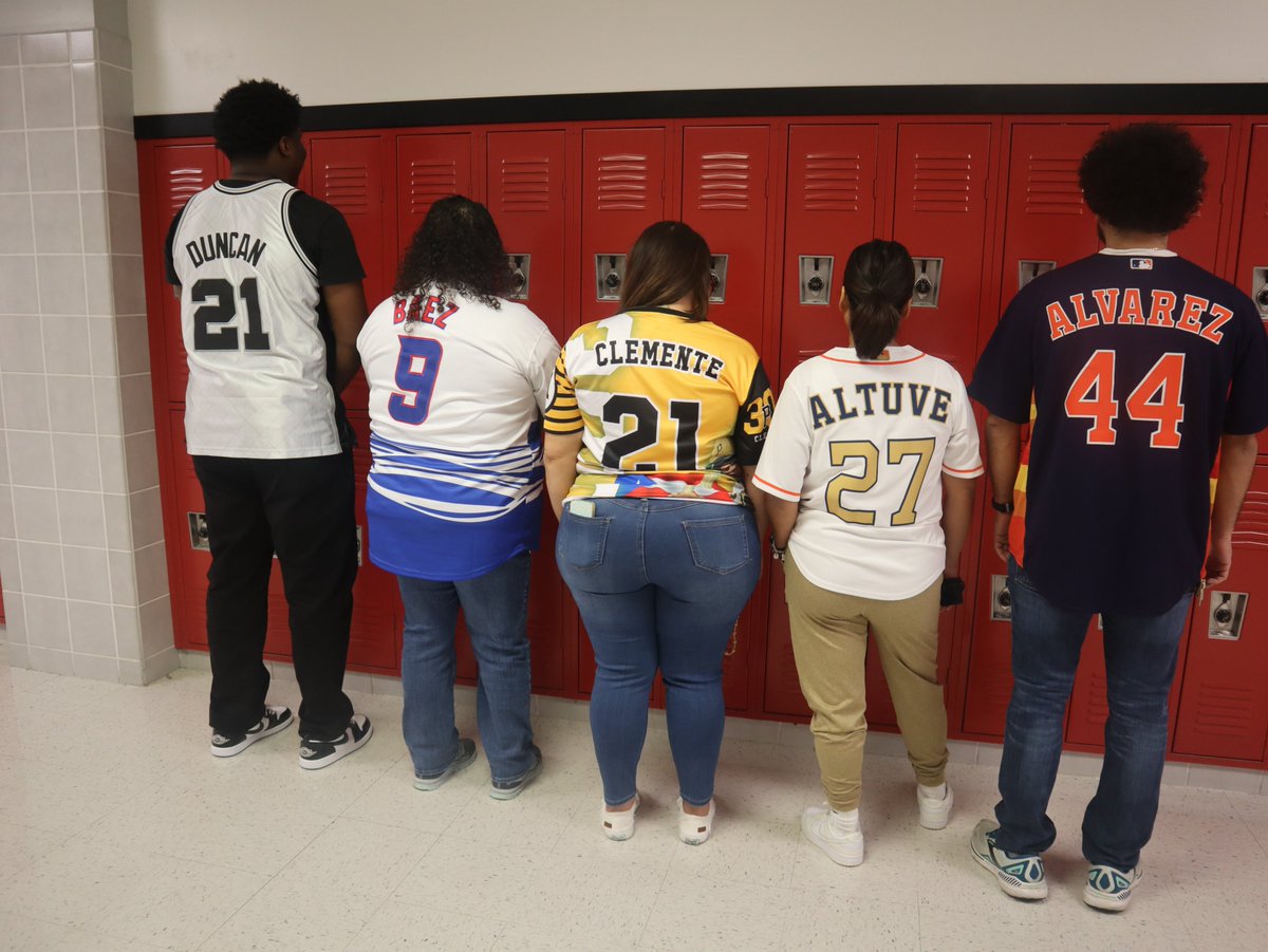 North Shore 10th Grade Center tweet media