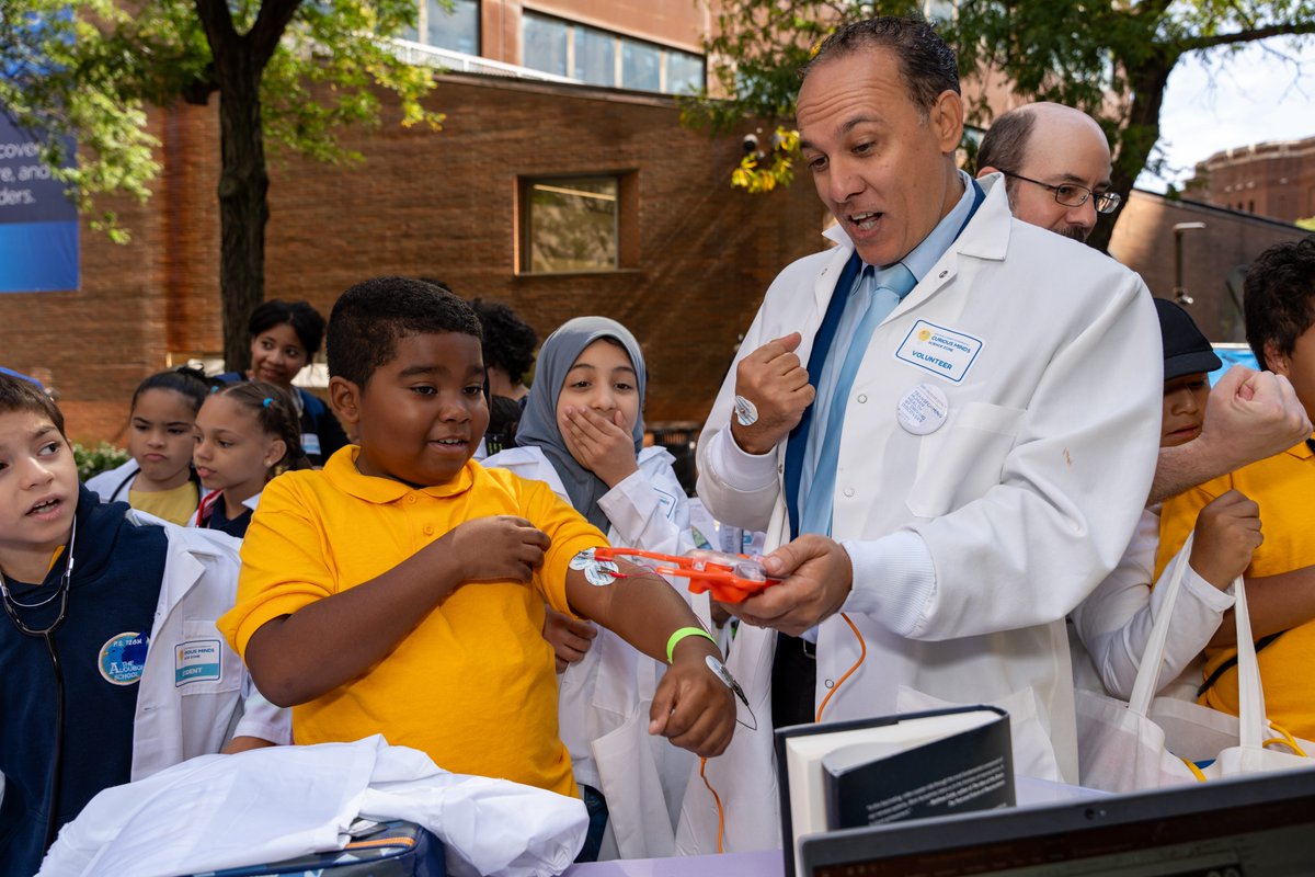 Columbia Medicine (@columbiamed) on Twitter photo 1,280+ Washington Heights elementary students gathered on Haven Plaza to explore science through hands-on experiments and learn about STEM careers. Thank you to <a href="/MilliporeSigma/">MilliporeSigma</a> and <a href="/AbbottElemABC/">Abbott Elementary</a> for partnering with us to make this event possible! 🧪🧠
➡️ columbiamed.link/3ztNN1t 1,280+ Washington Heights elementary students gathered on Haven Plaza to explore science through hands-on experiments and learn about STEM careers. Thank you to <a href="/MilliporeSigma/">MilliporeSigma</a> and <a href="/AbbottElemABC/">Abbott Elementary</a> for partnering with us to make this event possible! 🧪🧠
➡️ columbiamed.link/3ztNN1t