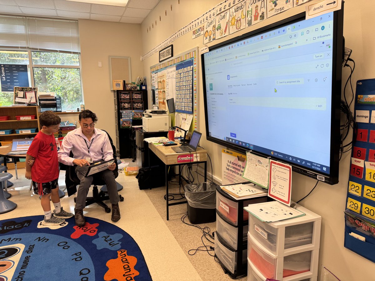 JimTalksTech's tweet photo. @MorrisBrandonES’s Mr. Mendez and I dug into @MicrosoftTeams to replicate his Flip classroom. While there peeked at #readingprogress for DLI. Video recorded read aloud/response have become indispensable tools. @APSInstructTech @jbland100 and @apsitnatasha @APSWorldLang @apsitjen https://t.co/tGdqqufuvb