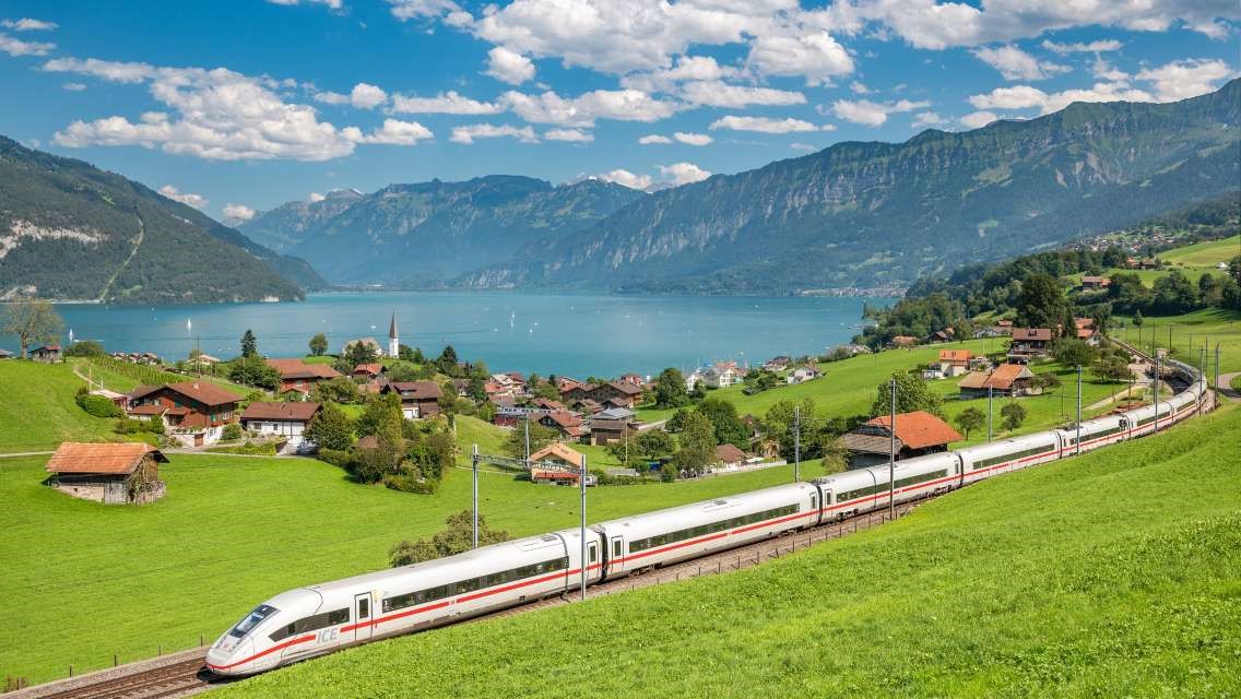 ACPRail's tweet image. Considering a trip to Germany this fall or winter? The Germany Rail Pass allows travelers to visit Berlin, Munich, Frankfurt, Cologne and many more cities. Visit our website today: acprail.com/rail-passes/ge…