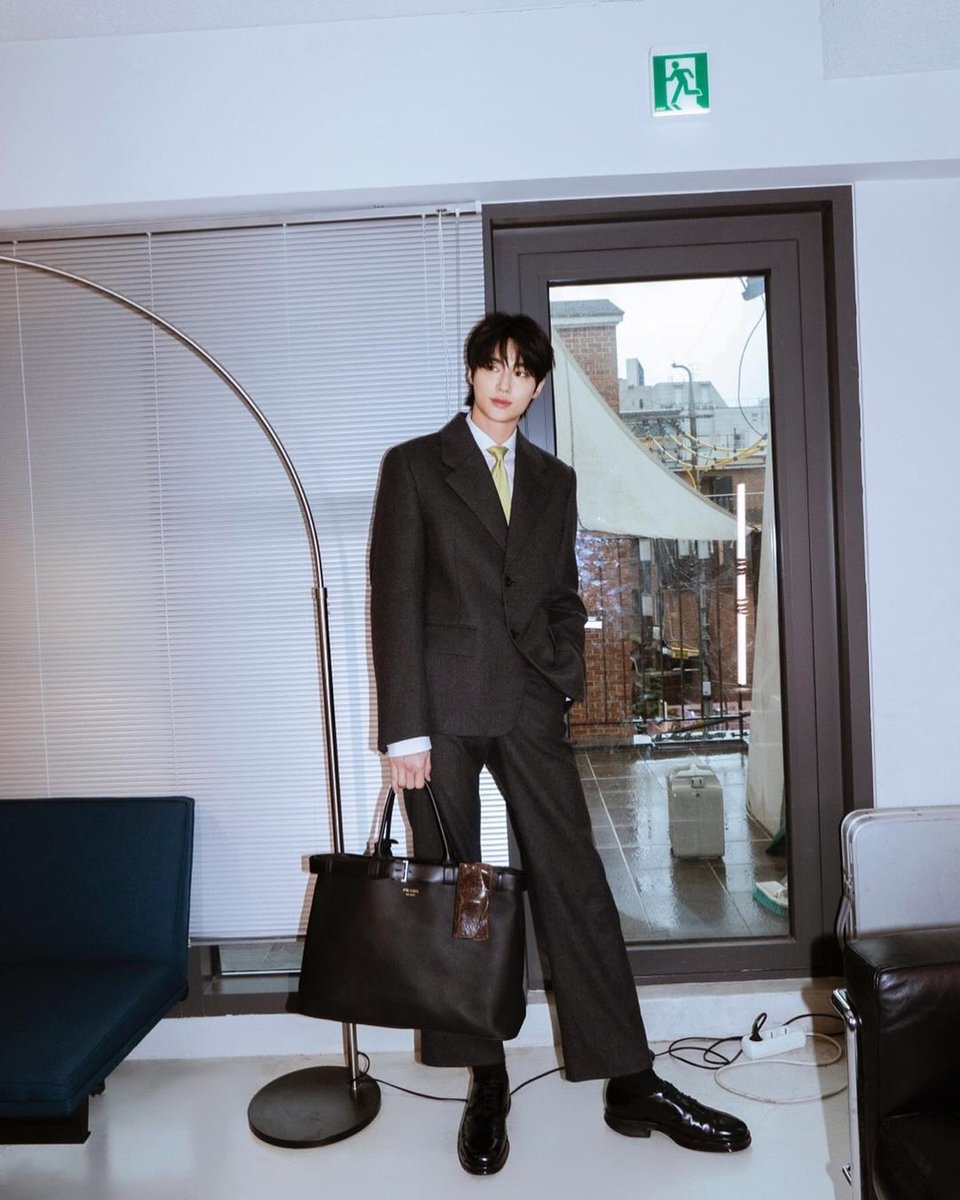 SubeomsPH's tweet photo. Byeonwooseok IG Update 
Miuccia Prada &amp; Raf Simons PRADA SS25 WOMEN'S Collection 
 #byeonwooseok https://t.co/20119mG8mM