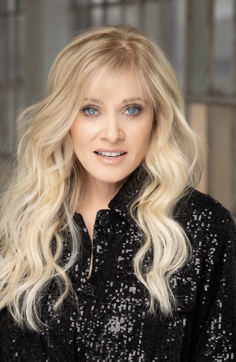 Horror legend <a href="/barbaracrampton/">Barbara Crampton</a> is on the Killer Shorts jury and ready to read your script! Here's a hot tip for you: She likes the premise to be really clear and not so muddied with a lot of layers of ideas.😱✍️🏽Submit by Oct 1st via <a href="/Coverfly/">Coverfly</a> <a href="/FilmFreeway/">FilmFreeway</a> or <a href="/NetworkISA/">The ISA</a>.