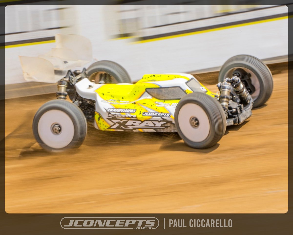 JConcepts's tweet image. Paul 'Chicky' Ciccarello putting his JConcepts Reflex (#3121) buggy tires to the test at the LCRC Mugen Challenge! 🏁💨🔥

Reflex - 8th Scale Buggy Tire | #3121 - bit.ly/3WEUEMW

#JConcepts #Reflex #Tires #RCCar #RCCars #RCRacing