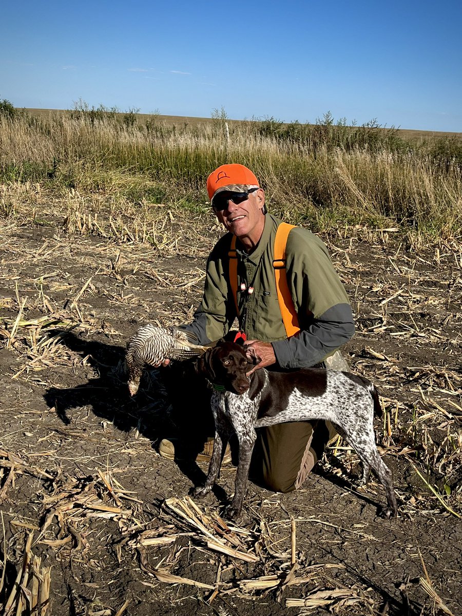 kj_marshall's tweet photo. #sdinthefield 🫶🏼 not Jack-approved, but I really love these two pics and humans. Not so much the 🐶 yet but maybe eventually 😂. @SDGameFishParks https://t.co/ay8JT7wrud