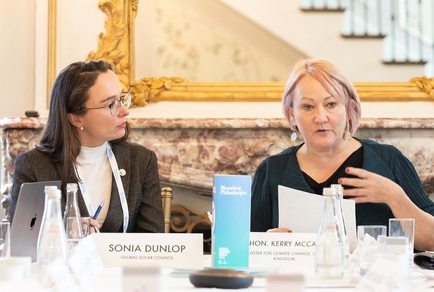 scharlesmith's tweet photo. I was very pleased to attend the first-ever #GlobalRenewablesSummit, cosponsored by @GRA_Renewables and @BloombergDotOrg
as part of #ClimateWeekNYC. Here's UK Minister for Climate @KerryMP at the morning roundtable. #Time4Action https://t.co/TDHjWlhIbM