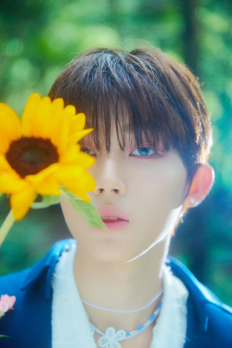 officialTheWind's tweet photo. 더윈드 (The Wind) 3rd Mini Album
'Hello : My First Love' ෆ

Concept Photo #2
LOVE Ver.

💘 2024.10.07 (MON) 6PM (KST)

#더윈드 #THEWIND #The_Wind
#Hello_MyFirstLove #반가워나의첫사랑
#최한빈 #CHOIHANBIN https://t.co/UTvBIWfcaJ