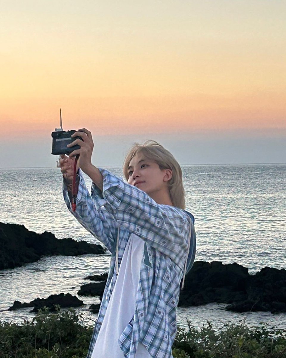 JH. tweet media