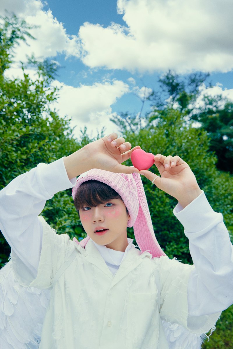officialTheWind's tweet photo. 더윈드 (The Wind) 3rd Mini Album
'Hello : My First Love' ෆ

Concept Photo #2
LOVE Ver.

💘 2024.10.07 (MON) 6PM (KST)

#더윈드 #THEWIND #The_Wind
#Hello_MyFirstLove #반가워나의첫사랑
#안찬원 #ANCHANWON https://t.co/b82ey1MhU2