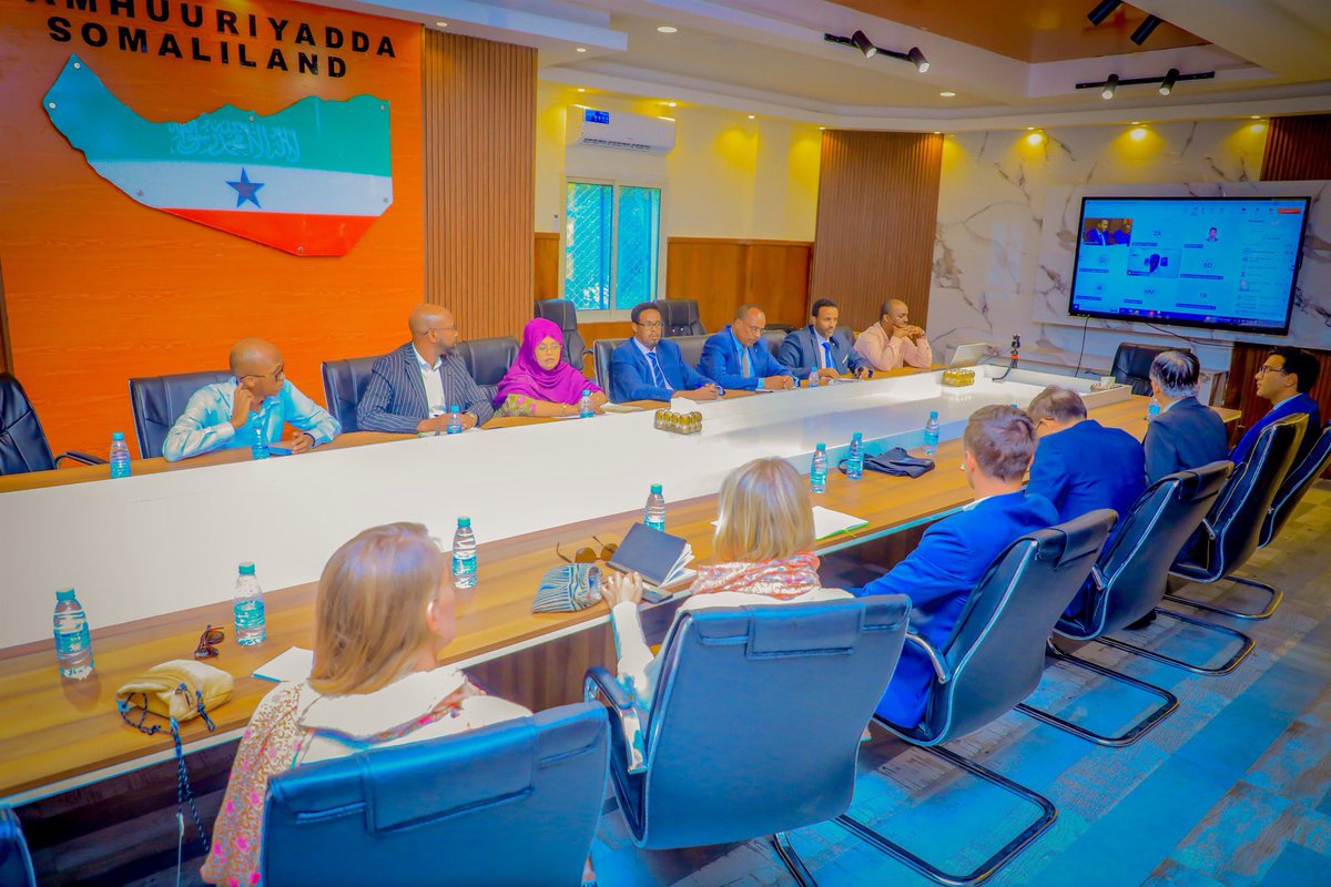 SLNECHQ's tweet photo. The #Somaliland NEC held a key meeting today with representatives from international community to discuss the progress of election preparations, which are now in their final stages. The NEC expressed special thanks to the UK, EU, and Taiwan for their financial support. https://t.co/a7euiiPORl