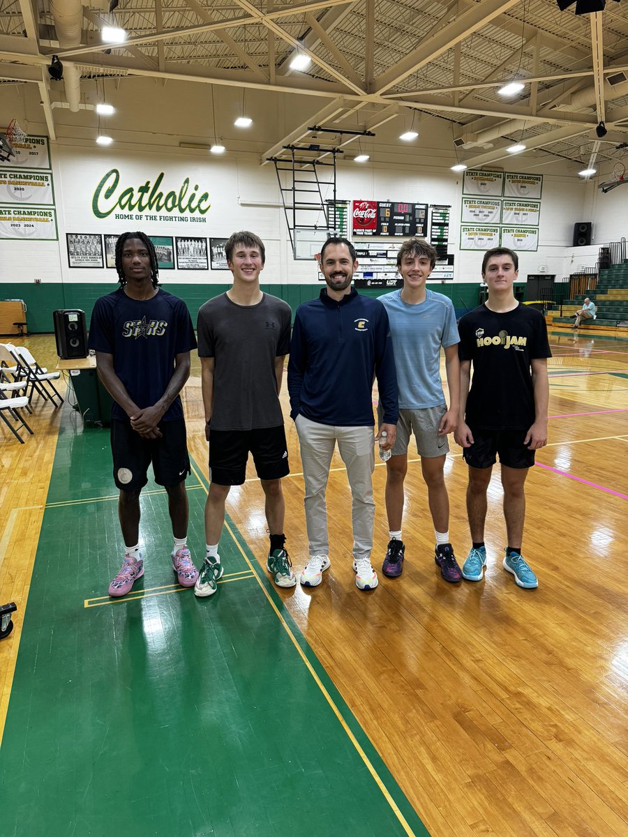 Cade Murphy (@cademurphy15) on Twitter photo Thank you very much <a href="/LoganDahms14/">Logan Dahms</a> of <a href="/GoMocsMBB/">Chattanooga Basketball</a> for stopping by Knoxville Catholic this morning to watch me and my teammates, it was great to get to talk to you after and I look forward to staying in contact to learn more about the program. Thank you very much <a href="/LoganDahms14/">Logan Dahms</a> of <a href="/GoMocsMBB/">Chattanooga Basketball</a> for stopping by Knoxville Catholic this morning to watch me and my teammates, it was great to get to talk to you after and I look forward to staying in contact to learn more about the program.