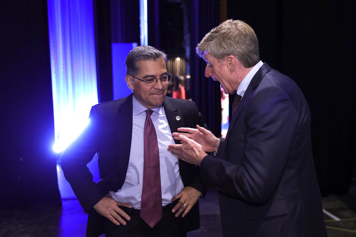 SecBecerra's tweet photo. 📍@kennedyforum
To the advocates, to the survivors, to those in recovery—and to those that simply care: your caring has meant real action for millions of Americans.
Let’s keep working until every American has access to the behavioral health care support they need and deserve. https://t.co/GnPG3nzbyq