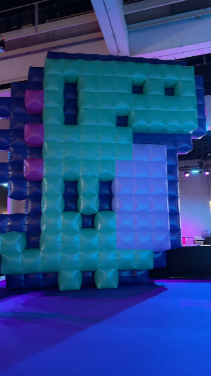 SolsticeVT's tweet image. TwitchCon was fun :)