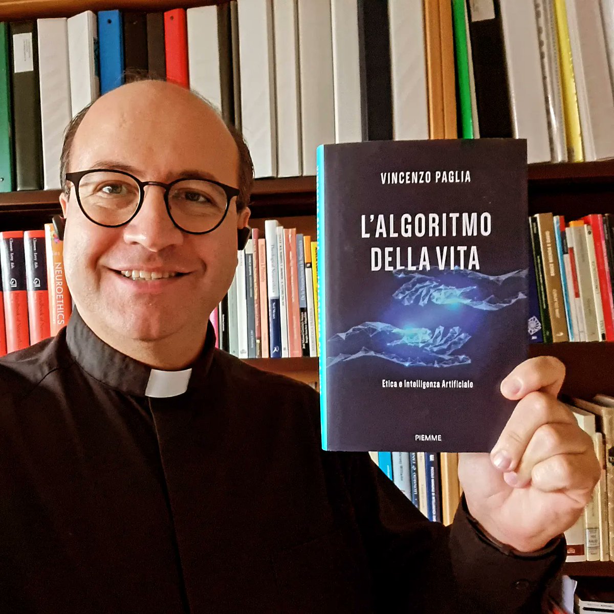 CarraraNeuro's tweet image. 📚 L’ALGORITMO DELLA Vita. Tra poco sarò presente alla presentazione di &quot;Etica e Intelligenza Artificiale&quot;, il più recente volume di Mons. Vincenzo Paglia, Presidente della Pontificia Accademia per la Vita @PontAcadLife.

#algoretica #Intelligenza #artificiale #neurobioetica