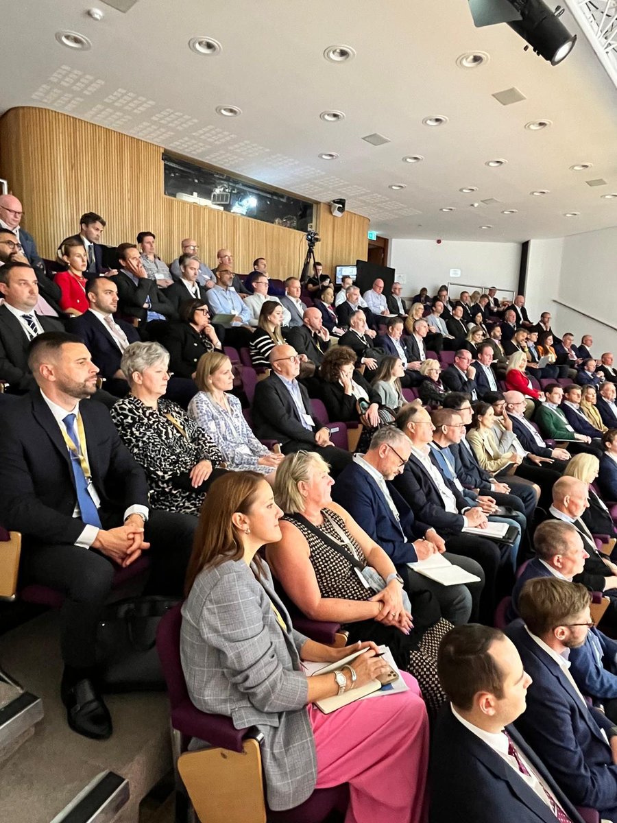 OwenJamesFS's tweet photo. Happening today is our second successful Retirement Matters event taking place at the Royal College of Physicians! Bringing together retirement decision makers from the UK advisers and wealth managers; workplace, actuarial and employee benefit consultants and pension trustees. https://t.co/qZ5nlv3kIC