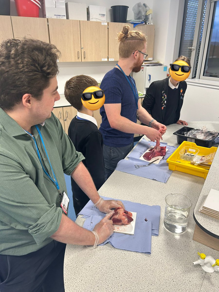 Miss Murphy (@missmurphybio) on Twitter photo Had a great night at our p7 open evening and couldnβt have done it without our fabulous BGE helpers! π₯Όπ§¬π« <a href="/BoclairBiology/">Boclair Academy Biology</a> Had a great night at our p7 open evening and couldnβt have done it without our fabulous BGE helpers! π₯Όπ§¬π« <a href="/BoclairBiology/">Boclair Academy Biology</a>