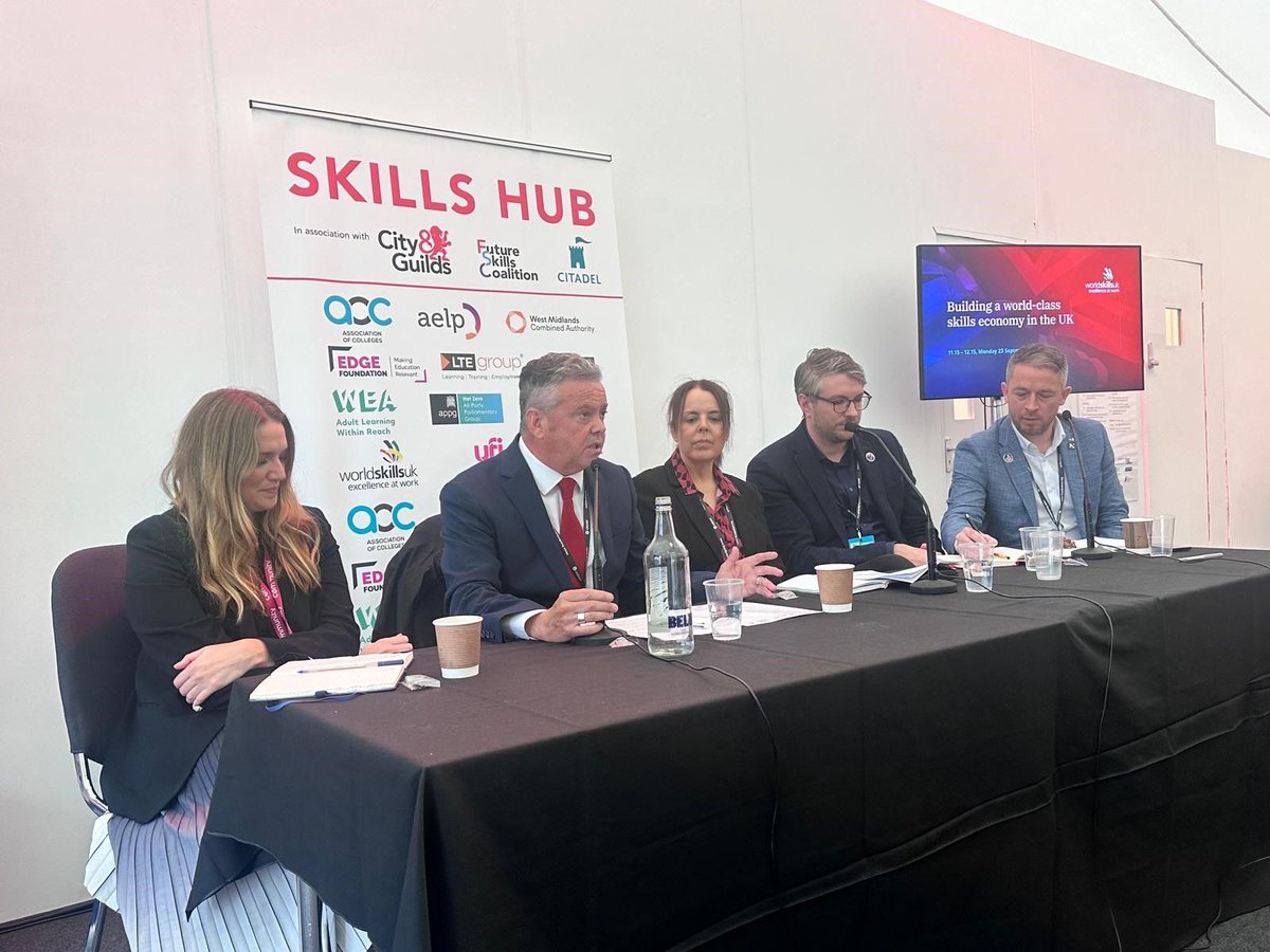 TweetFaiza's tweet image. It was great to speak on the @right2_learn panel with @LordBlunkett and colleagues and contribute to the @WorkFoundation roundtable on Pathways to Work. I enjoyed the discussions in the #SkillsHub and thank everyone who helped keep skills high on the agenda.
