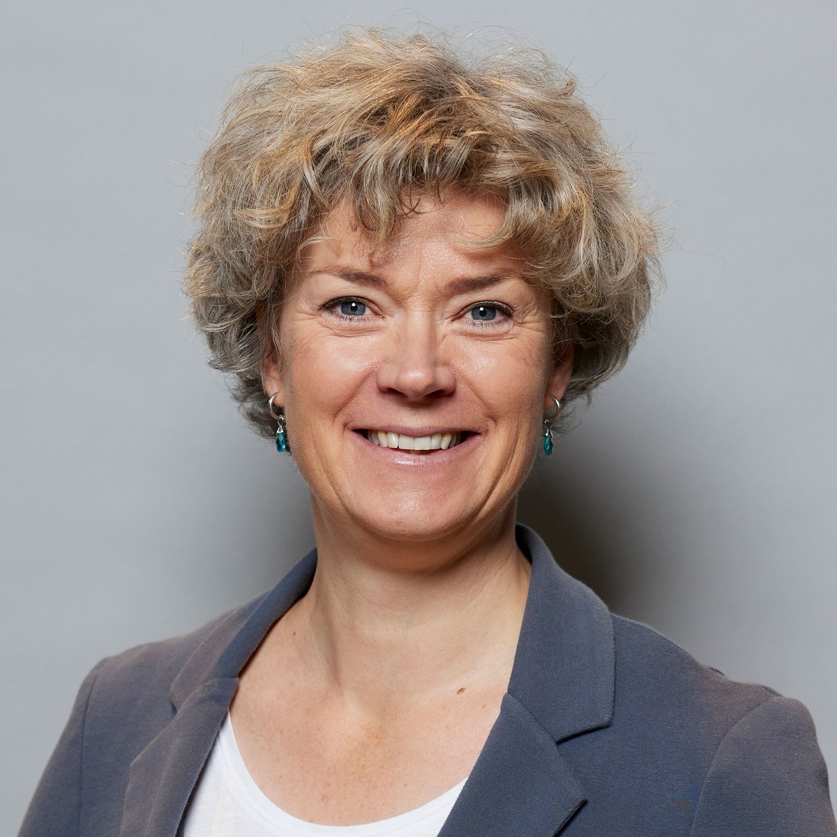 SAVE THE DATE | Op 7 februari 2025 om 13.30 uur verdedigt Cathelijn Oudshoorn haar proefschrift over digitale technologie in de zorg voor mensen met een verstandelijke beperking. Voorafgaand aan de promotie organiseren we een inspirerende themaochtend. Meer info volgt!