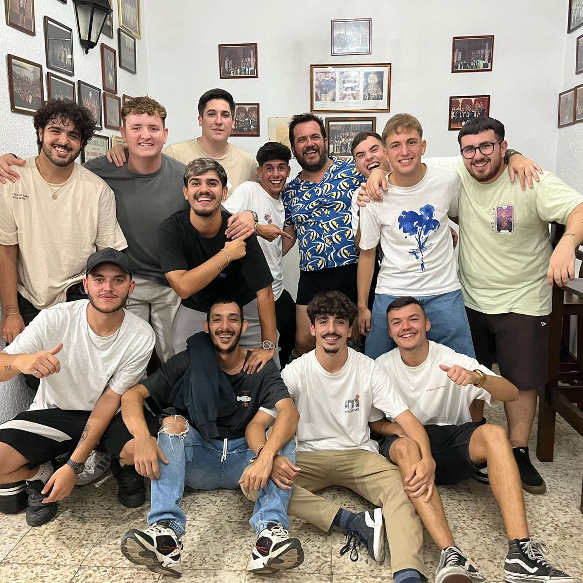 La vida me dan, hasta el infinito y más allá....ole mis niños!