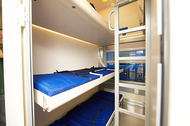 iRaunchy's tweet photo. @AKamyshin @Amtrak Hey Alexander, how about making the trains going outside of Ukraine comfortable and tickets actually available? I don’t think the comfort there is up to modern standards, imagine elderly climbing up to the 3rd bunk. https://t.co/eN74YdyKeY
