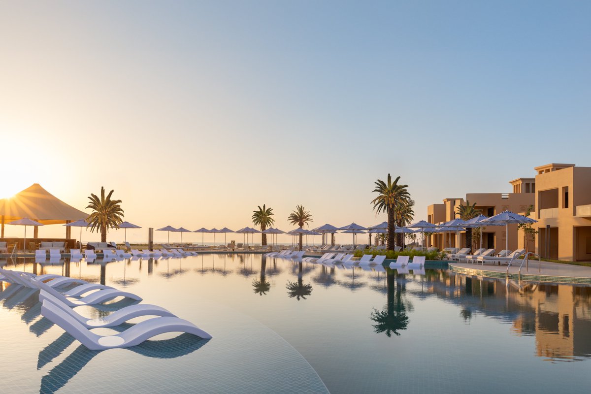 ITCTravel's tweet photo. Bask in the Arabian sunshine at the fabulous Sofitel Al Hamra Beach Resort.☀️With #RasAlKhaimah’s largest pool, 7 delectable dining spots, and thrilling activities – you’ll never run out of things to do. https://t.co/wTMtz8loEm https://t.co/y2ZeFA9ytV