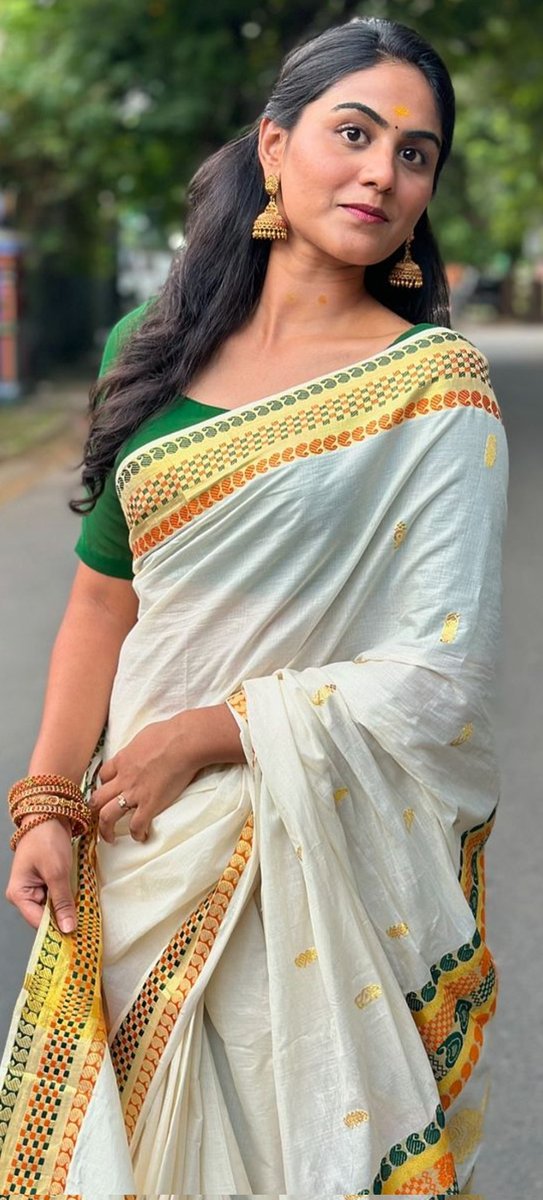 Lovely_Queens1's tweet image. #Preetha