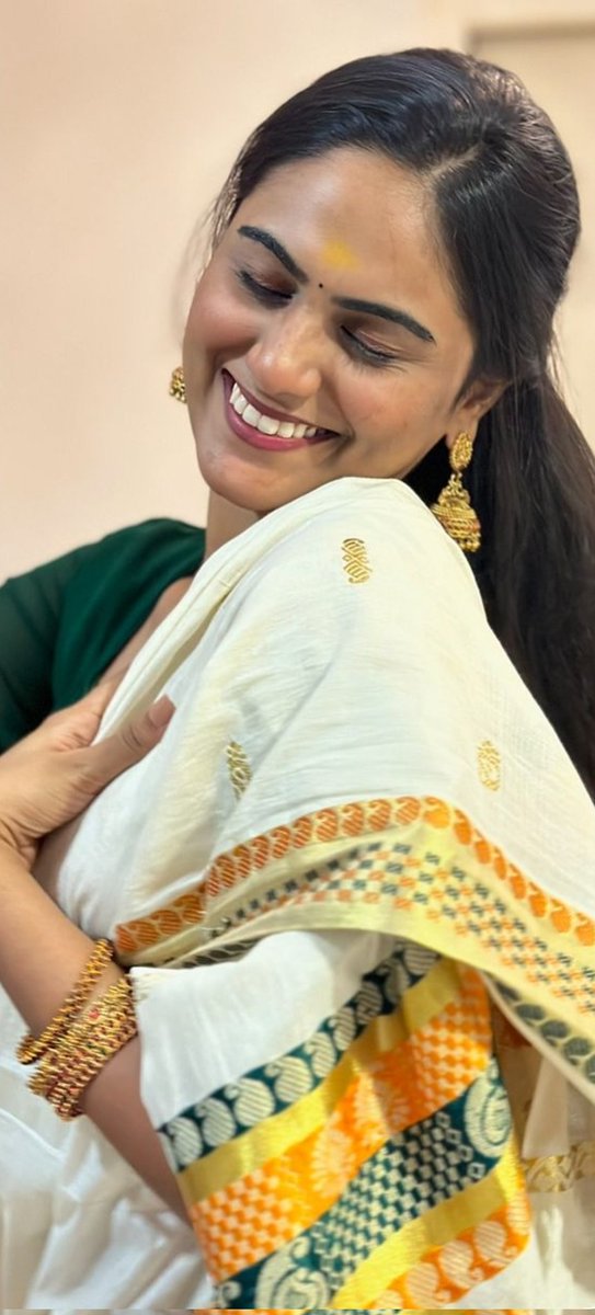 Lovely_Queens1's tweet image. #Preetha