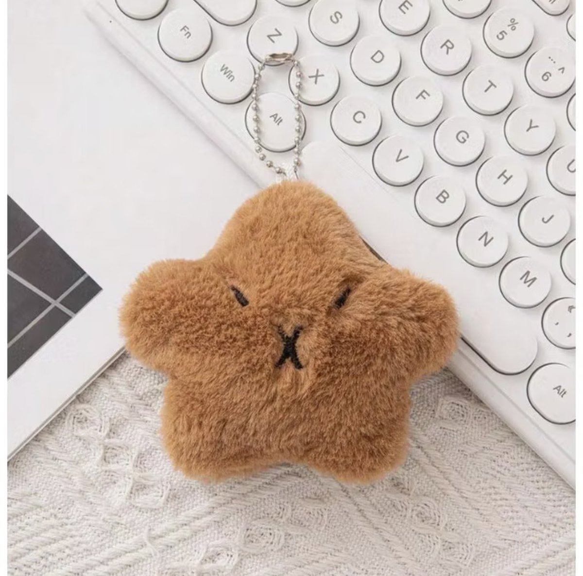 jkpshnk_'s tweet photo. ࣪ ִֶָ☾. Mini Give Away ࣪ ִֶָ☾.

[Capybara star doll + shopee pay 20k]
╰⪼ for 2 winner 🏆🏆

Rules : 
● Like + RT postingan ini
● Tag akun kalian
● Engene ina only

📍 Start = NOW
📍 End = 26 Sept 2024, 09.00 WIB

🎀༘⋆ GOOD LUCK 🎀༘⋆

#ENHYPEN #Giveaway #engeneina https://t.co/R6aH3YtrZI