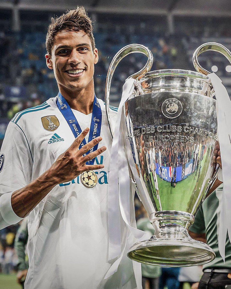 Moelhadji19's tweet photo. Du #RM au #Como, en passant par #Lens et #ManU, #RaphaëlVarane a ébloui son monde. Avec un palmarès long comme le bras, l’ex-tricolore met un terme à sa carrière. A ce propos, j’ai rédigé #1article dans mon #blog
https://t.co/IqTGDVwPXU. Merci de lire/partager ! https://t.co/kw7yOTNzri