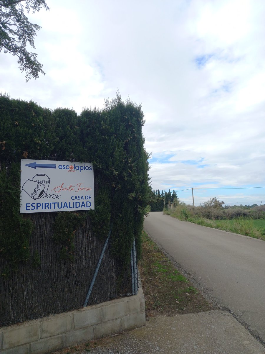 A veces <a href="/googlemaps/">Google Maps</a> se lía con la entrada a la casa. Así que vamos señalizando los caminos para que no te pierdas ;-)