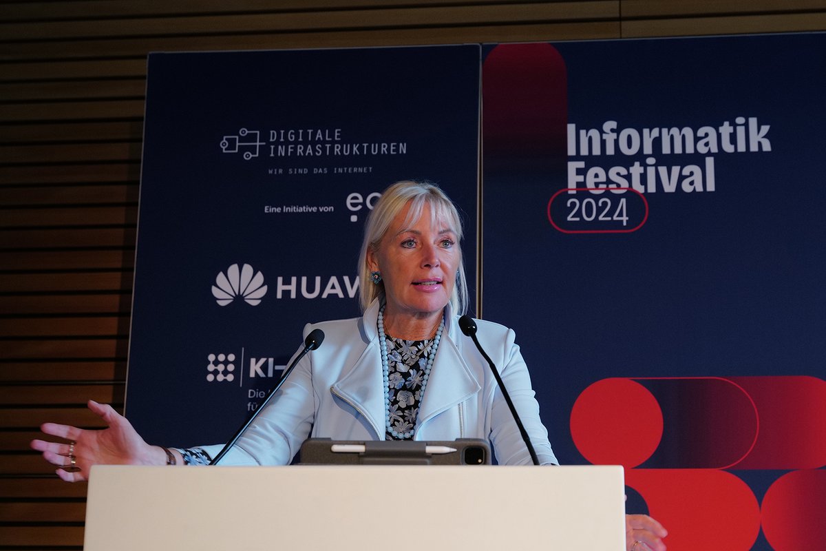 DigitalesHessen tweet media