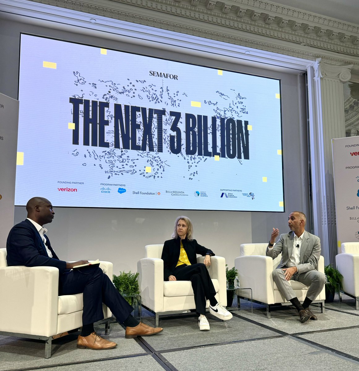 AxianGroup's tweet photo. Our CEO @HassanHiridjee, at @semafor's The Next #3Billion event, highlighted Africa's energy crisis and the need for #DigitalTransformation. Africa needs sustainable solutions &amp; to bridge the digital divide, Governments must invest in talent development.
#AXIAN #LetsGrowTogether https://t.co/v6EzLVQ0U8