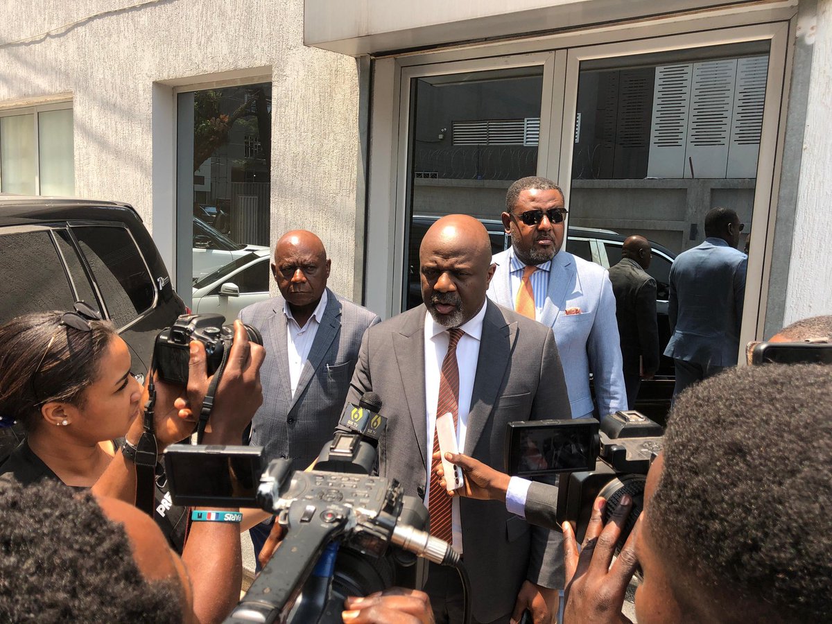 #RDC 2è journée de consultat° avec l'ECC. 
Le prés Nat de l'ECC, le Rév Dr <a href="/andre_bokundoa/">BOKUNDOA André</a> s'est fait personnellement représenté par son Dircab,dircaba &amp; le SG <a href="/ericsenga63/">Eric SENGA</a>. L'église reste disponible pour tte question qui touche la République &amp; le bien être de la population. 
FiN