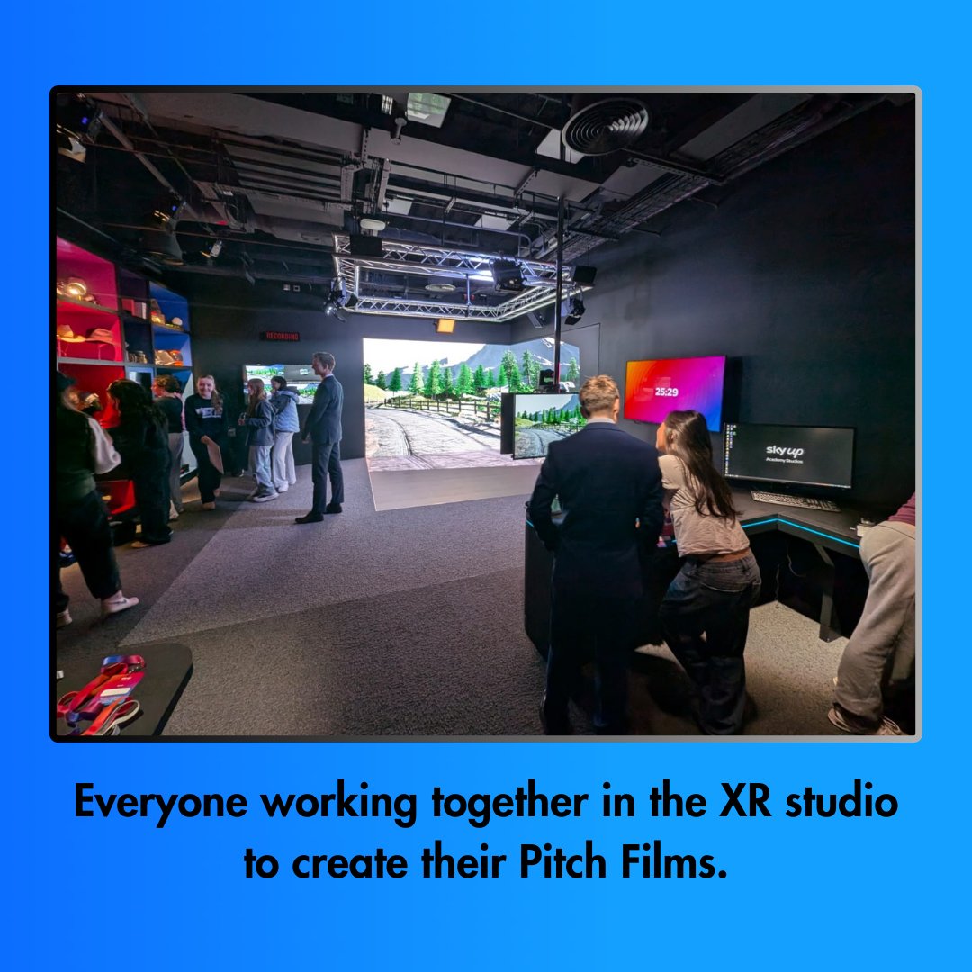 SCDCareers's tweet photo. Year 12 students had a fantastic a day at Sky Studios Elstree learning about the Film and TV industry.

#skystudios #skystudioselstree #creativecareers #filmandtv #filmproduction #filmcareers #careersinfilm https://t.co/bCVlCeh5k1