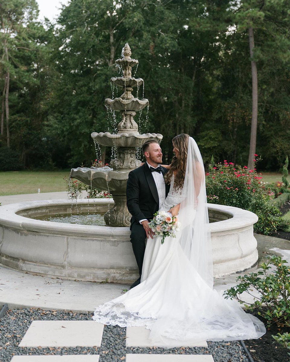 Carly Perkins tweet media