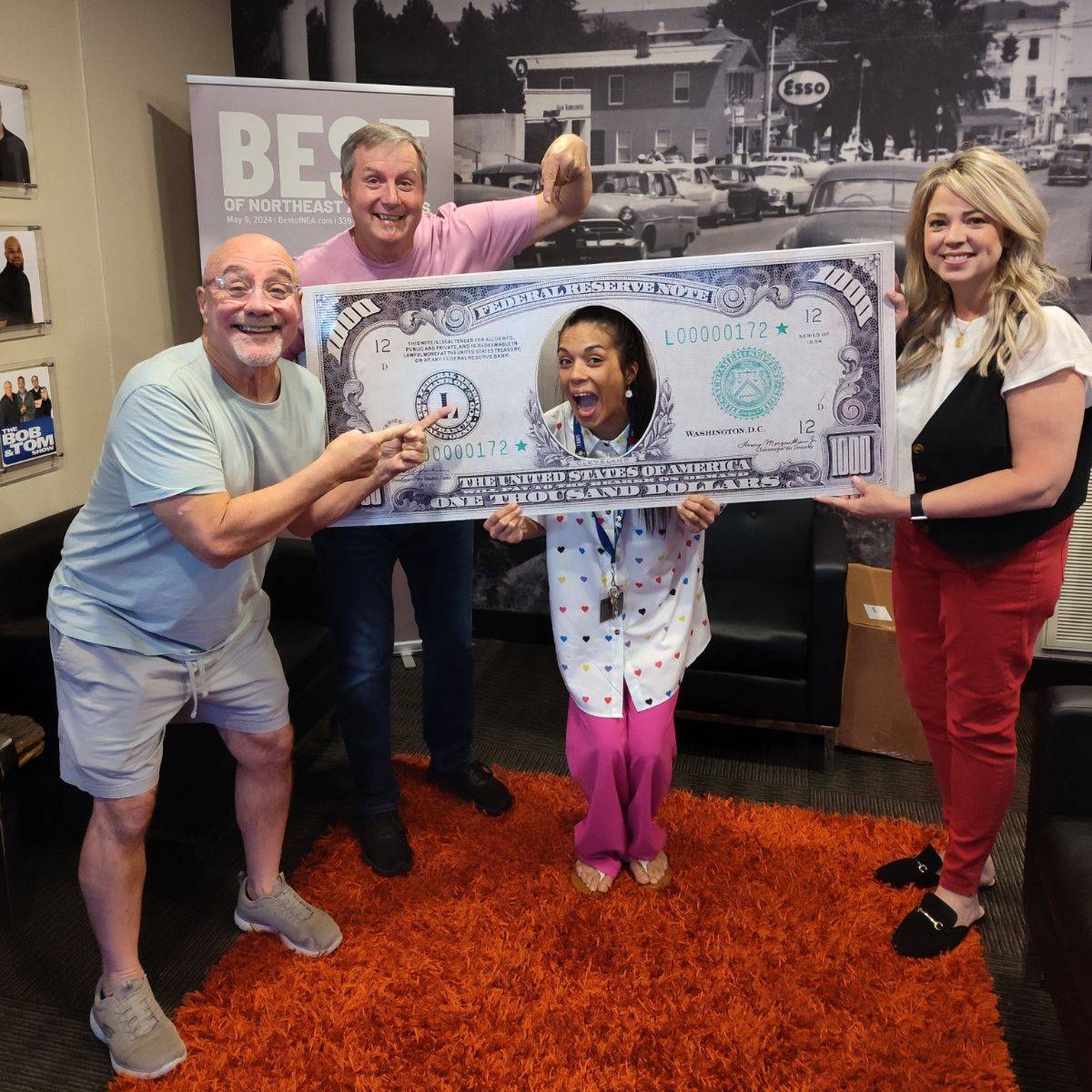 Congrats to Andrea Jones! She won a $1000 in the GRAND IN YOUR HAND contest. Listen at 8a, 11a, 2p and 5p for the keyword to be entered to win! With @guthriesjonesboro