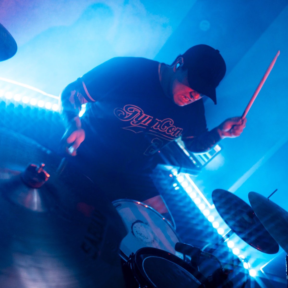 NandoDrumms's tweet photo. El viernes pasado junto a Tedio, ahora o nunca y Buer. En un solo concierto, fue increíble. https://t.co/JVviawfpl7